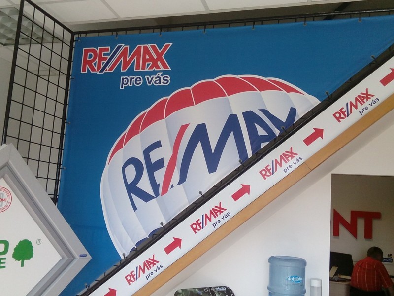 remax_troj